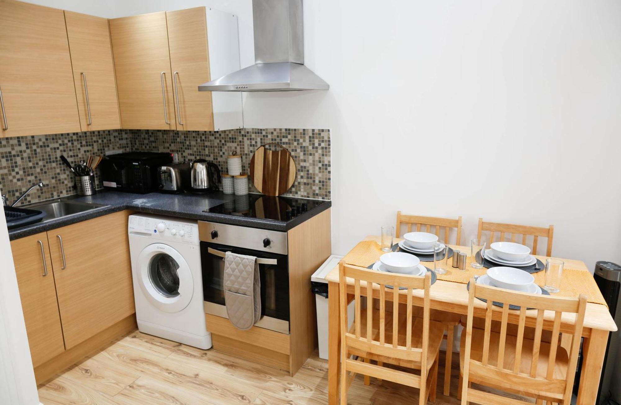 New Luxury Apartments In Central London Next To Shops, Cafes, Bars & Metro Eksteriør billede