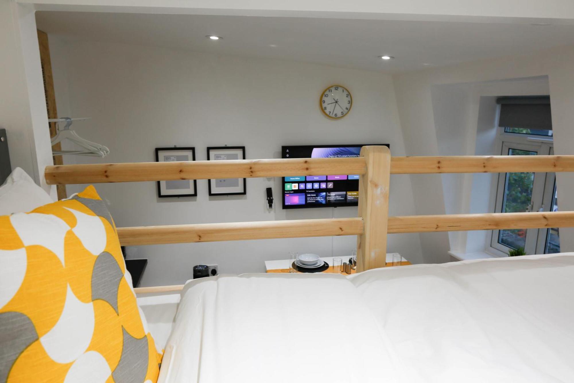 New Luxury Apartments In Central London Next To Shops, Cafes, Bars & Metro Eksteriør billede