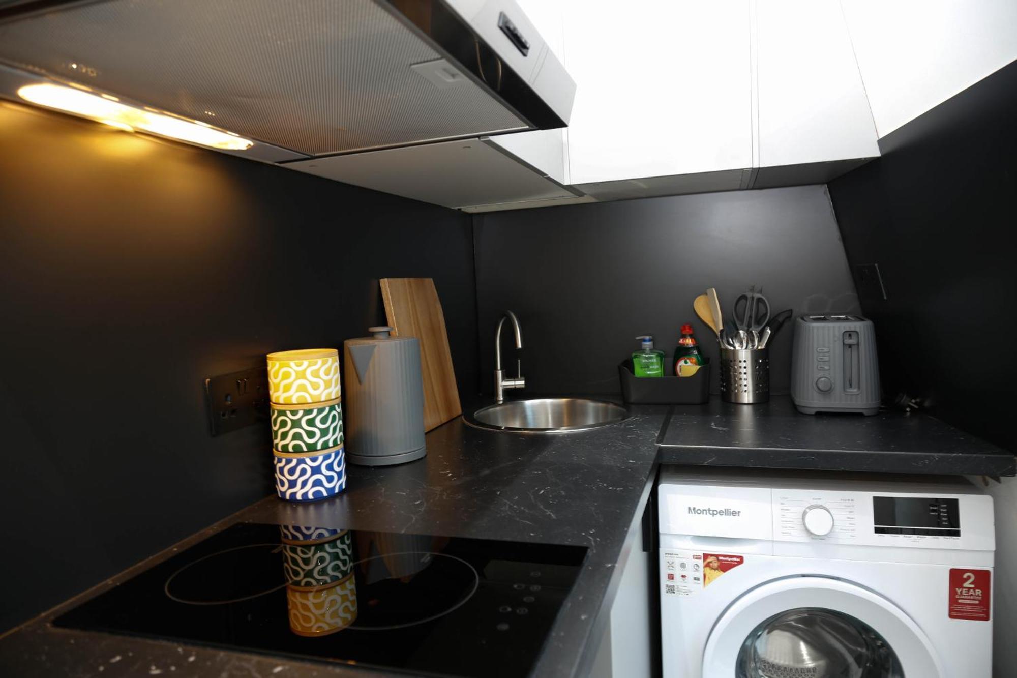 New Luxury Apartments In Central London Next To Shops, Cafes, Bars & Metro Eksteriør billede