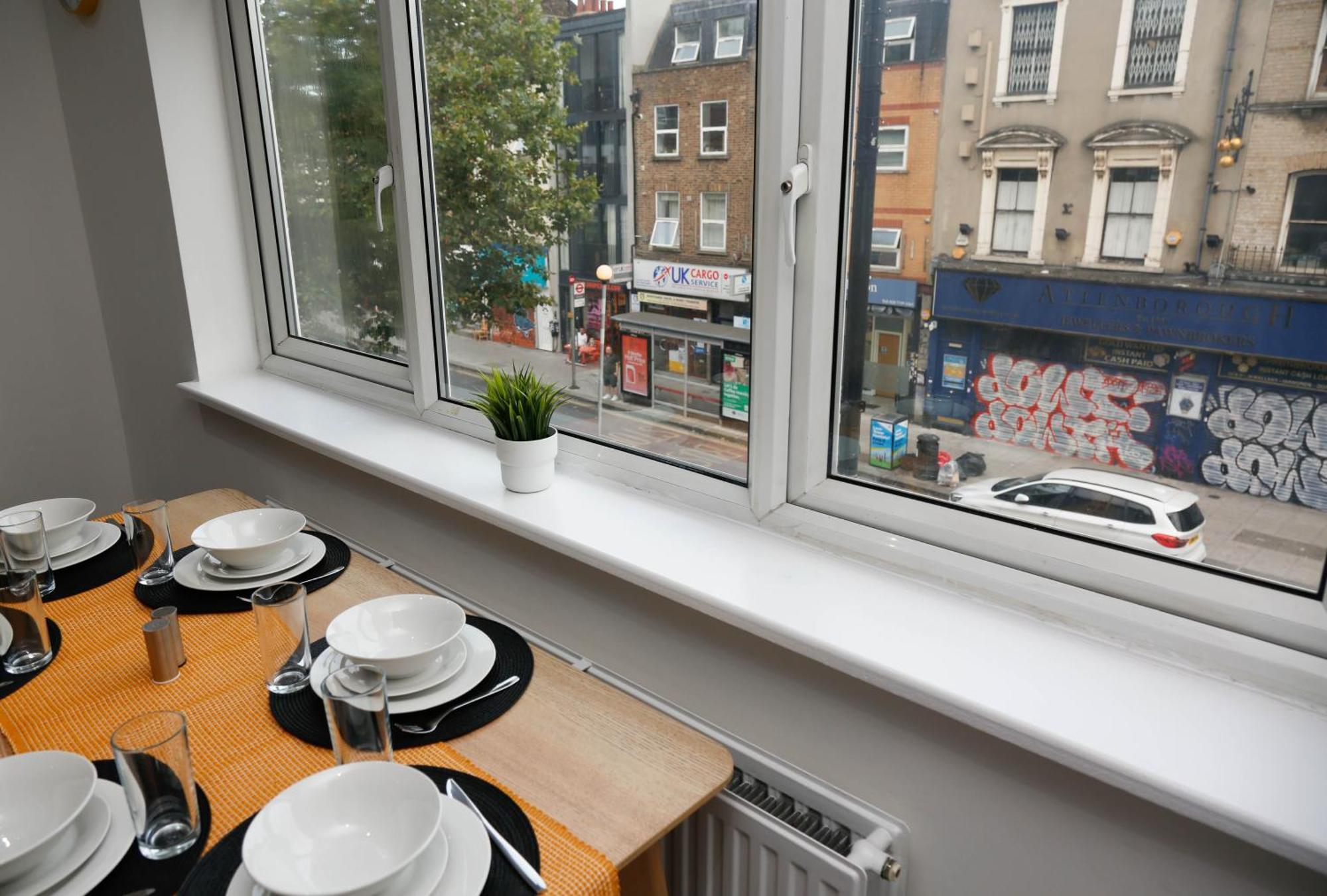 New Luxury Apartments In Central London Next To Shops, Cafes, Bars & Metro Eksteriør billede