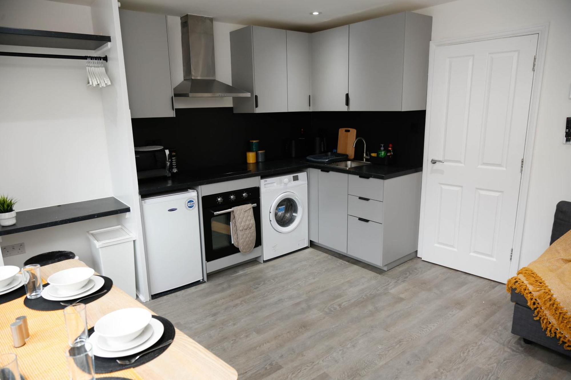 New Luxury Apartments In Central London Next To Shops, Cafes, Bars & Metro Eksteriør billede